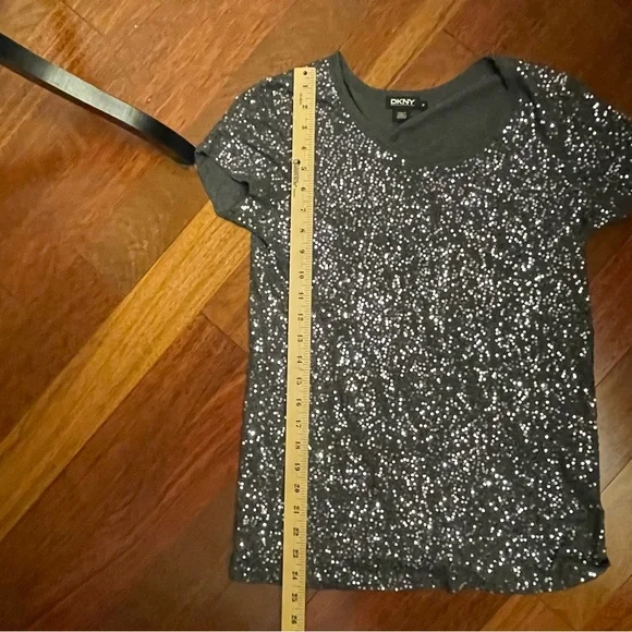 DKNY Shimmering Dark Gray Short Sleeve Tee - Picture 7 of 8
